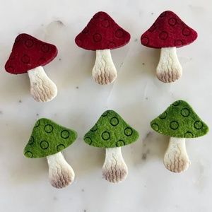 Wooden Mini Clothespins Clohespegs with Felt Toadstool Mushrooms, Set of 6